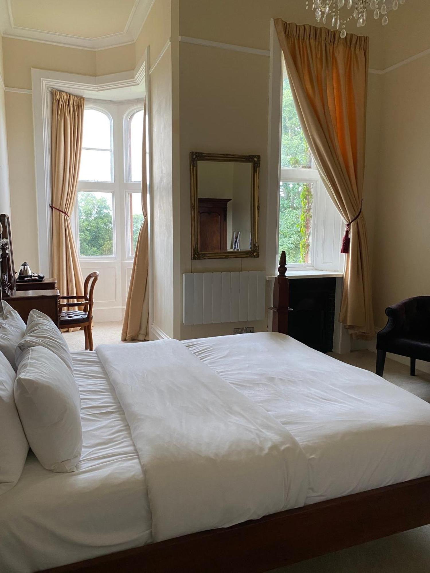 Ruthin Castle Hotel And Spa Ngoại thất bức ảnh